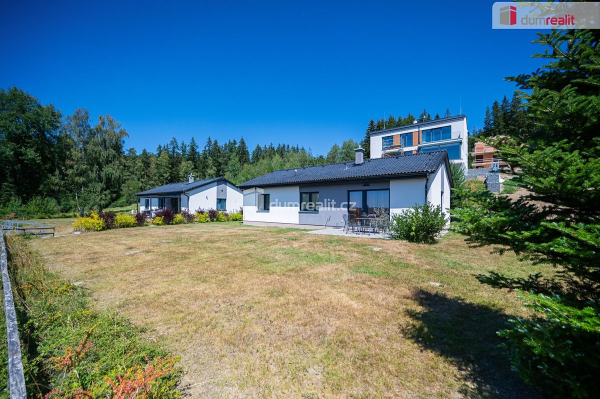 Prodej rodinného domu 100 m², pozemek 869 m² – fotografie 3