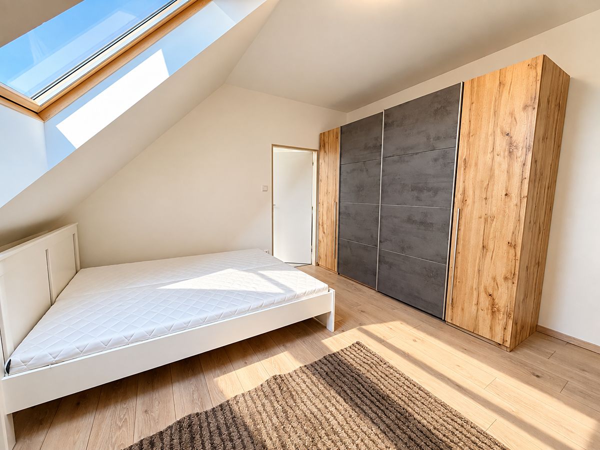 Pronájem bytu 2+kk 53 m² – fotografie 3