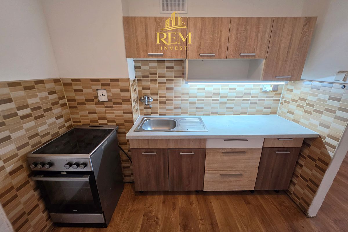 Pronájem bytu 2+kk 48 m² – fotografie 2