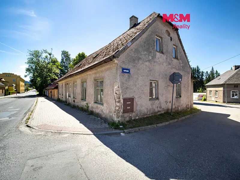 Prodej rodinného domu 150 m², pozemek 335 m², Svratka – náhled fotky 1
