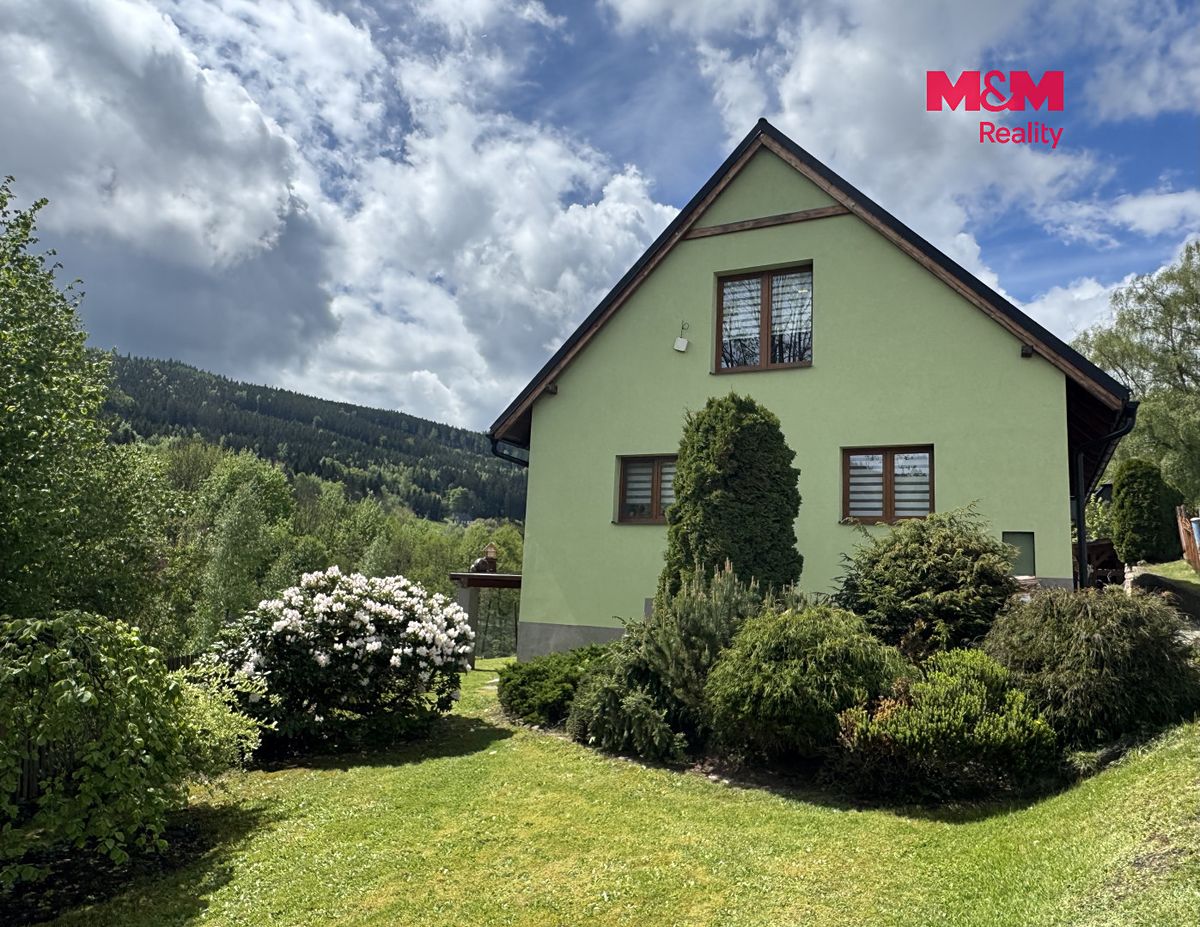 Prodej rodinného domu 179 m², pozemek 844 m² – fotografie 4