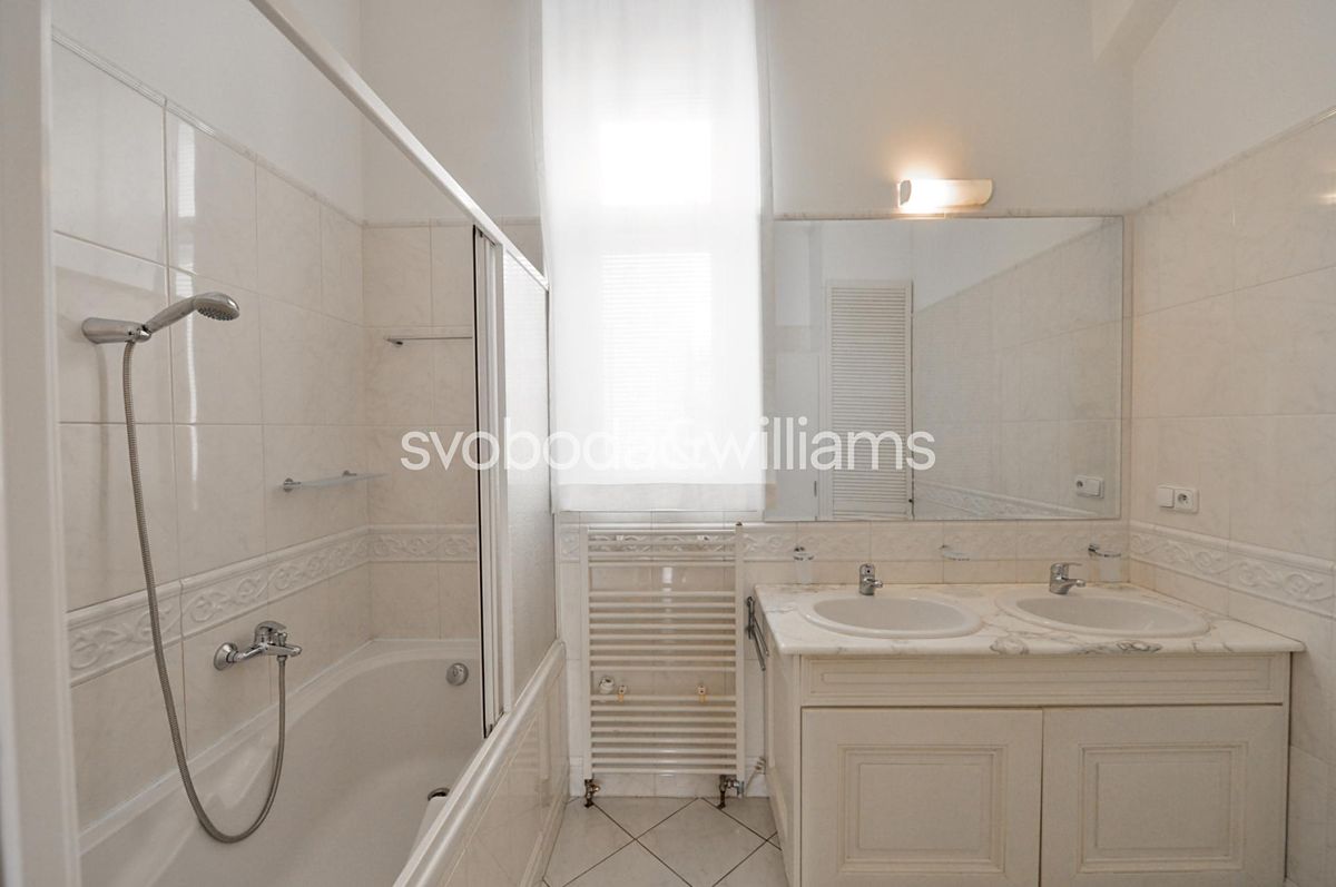 Pronájem bytu 2+1 76 m² – fotografie 4
