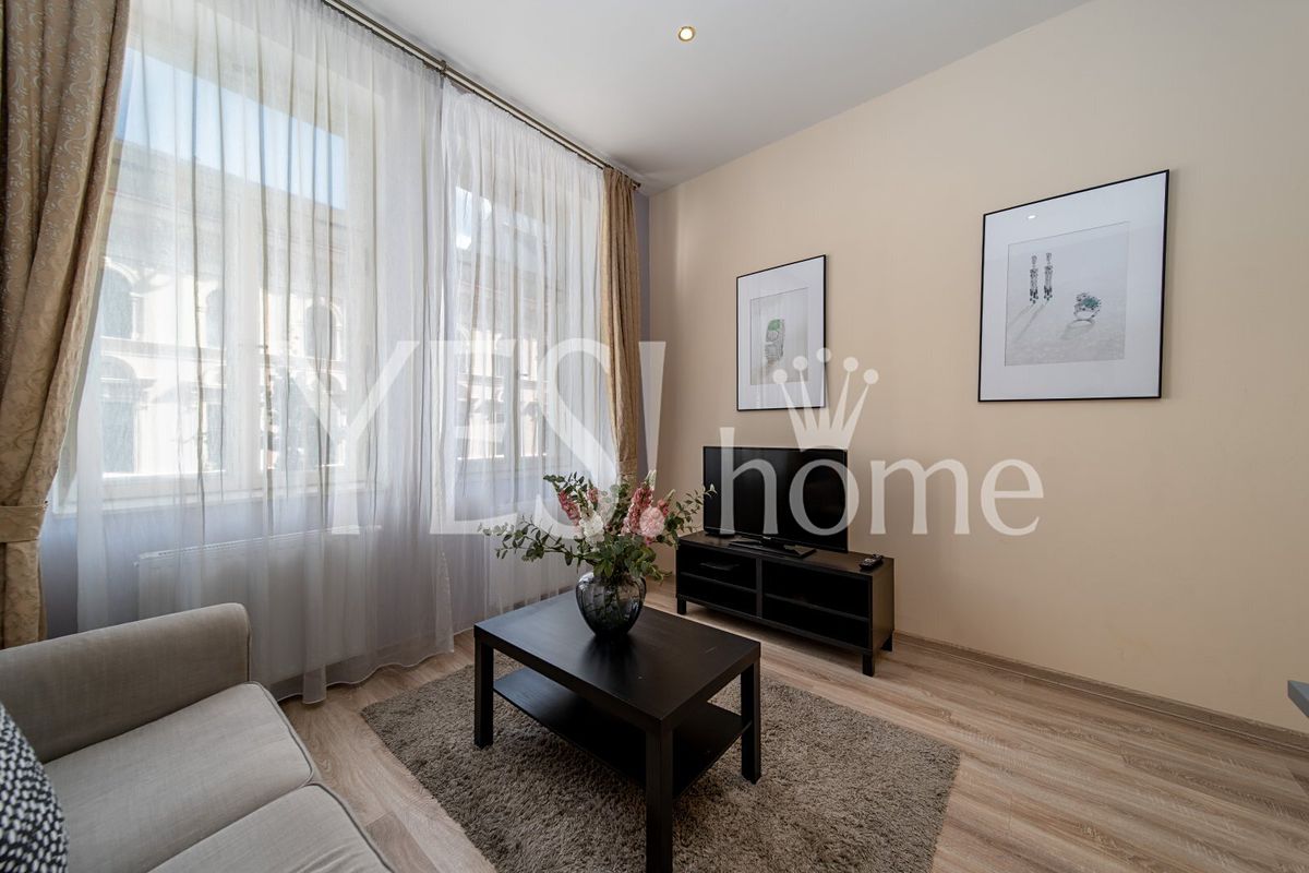 Pronájem bytu 2+kk 40 m² – fotografie 2