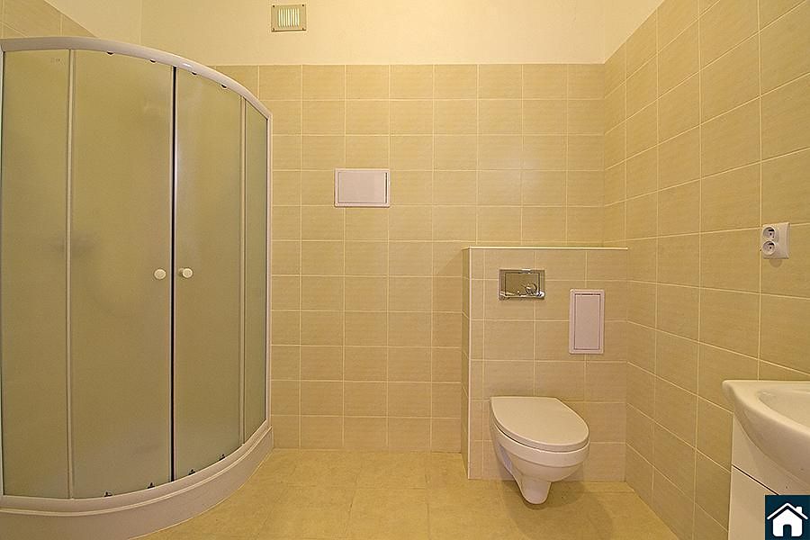 Pronájem bytu 2+kk 48 m² – fotografie 2
