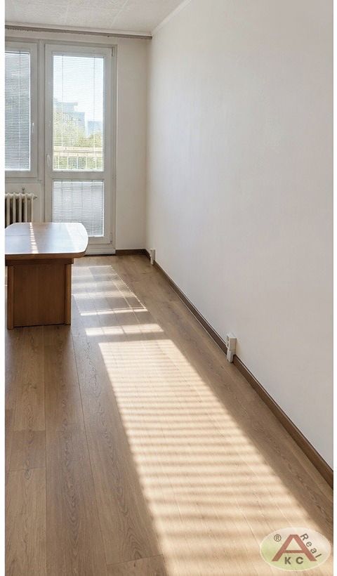 Pronájem bytu 2+kk 45 m² – fotografie 3