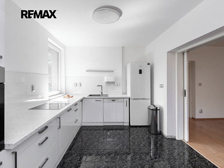 Prodej domu, 300 m² (26 z 47)