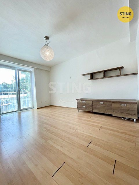 Pronájem bytu 2+1 53 m² – fotografie 4