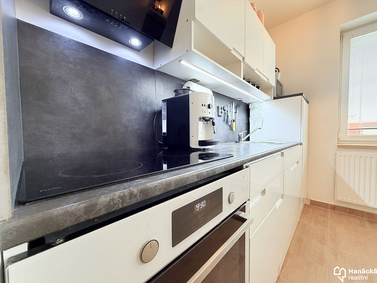 Prodej bytu 1+kk 36 m² – fotografie 2