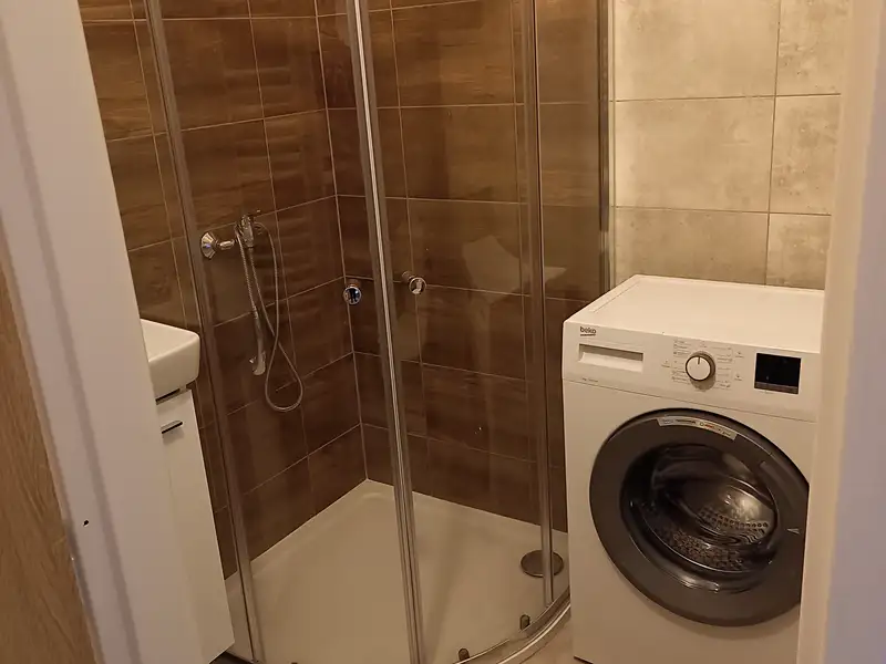 Pronájem bytu 1+kk 27 m², Kladno – náhled fotky 3