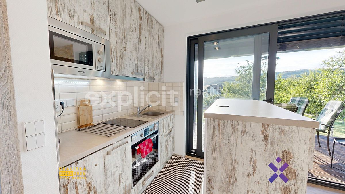 Pronájem bytu 2+kk 40 m² – fotografie 3