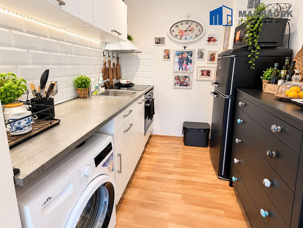 Prodej bytu 1+kk 35 m² – fotografie 4