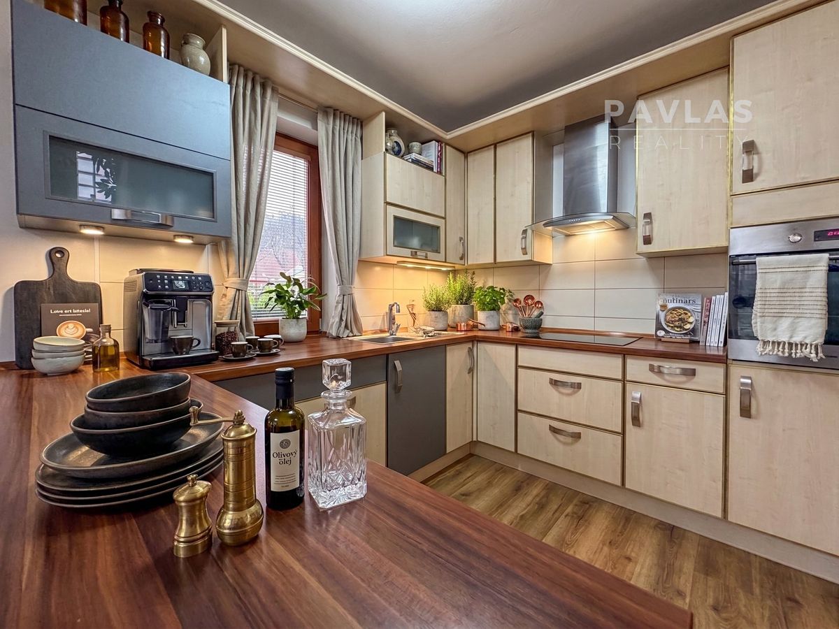 Prodej rodinného domu 145 m², pozemek 318 m² – fotografie 5