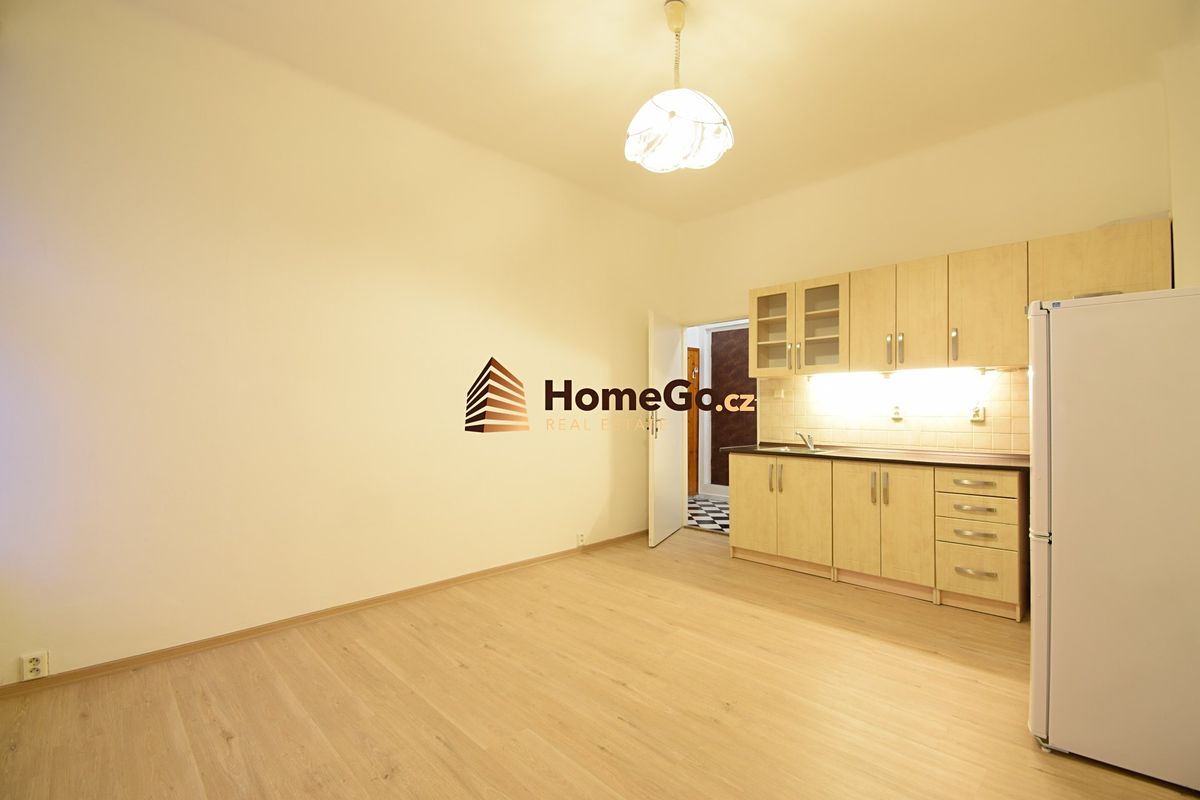 Pronájem bytu 2+kk 45 m² – fotografie 2