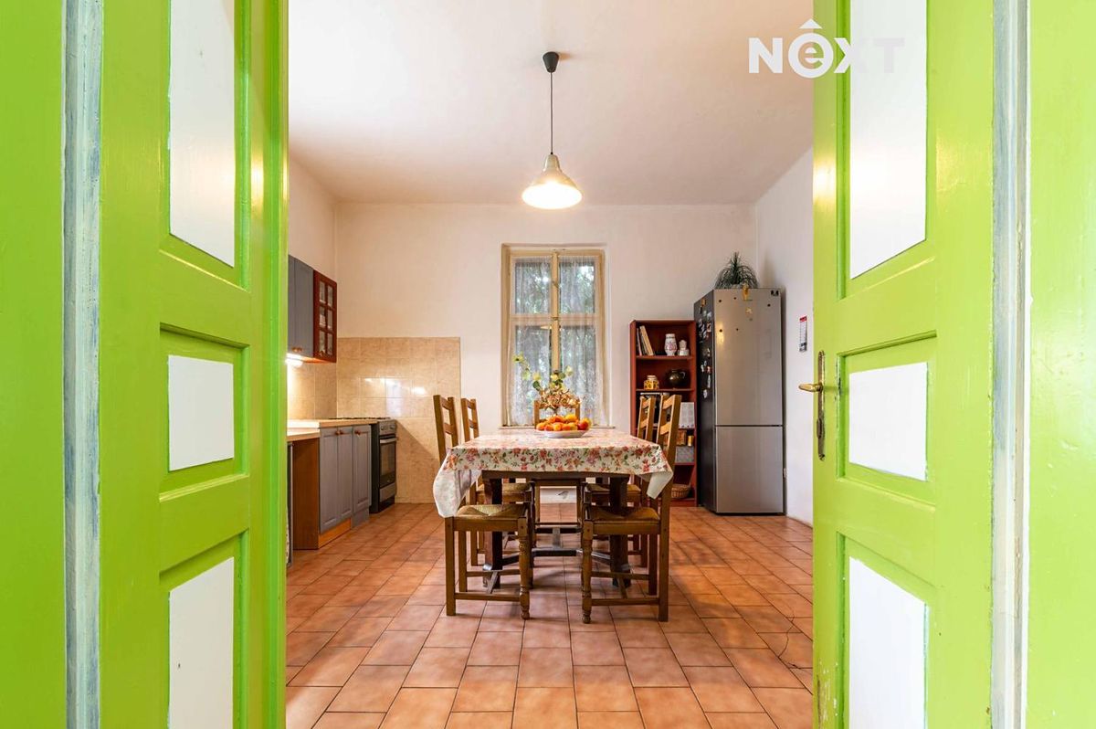 Prodej rodinného domu 197 m², pozemek 539 m² – fotografie 4