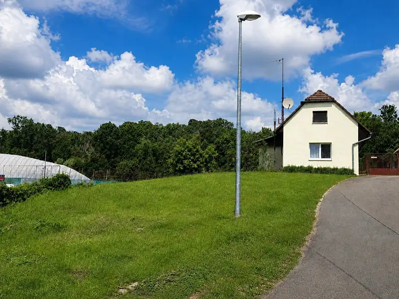 Prodej stavebního pozemku 426 m², Praha – náhled fotky 2