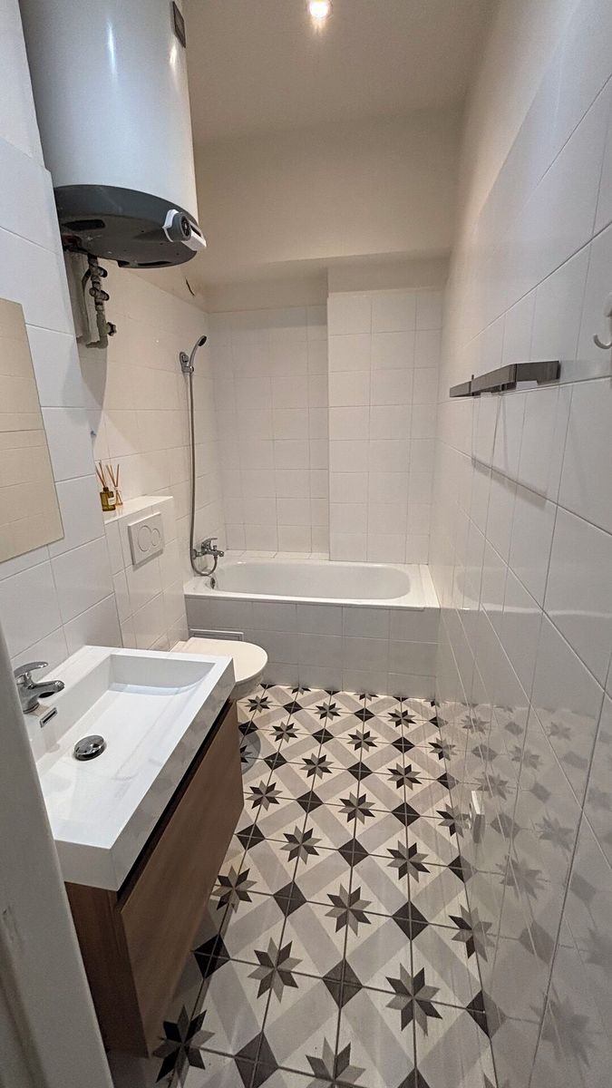 Pronájem bytu 1+kk 27 m² – fotografie 4