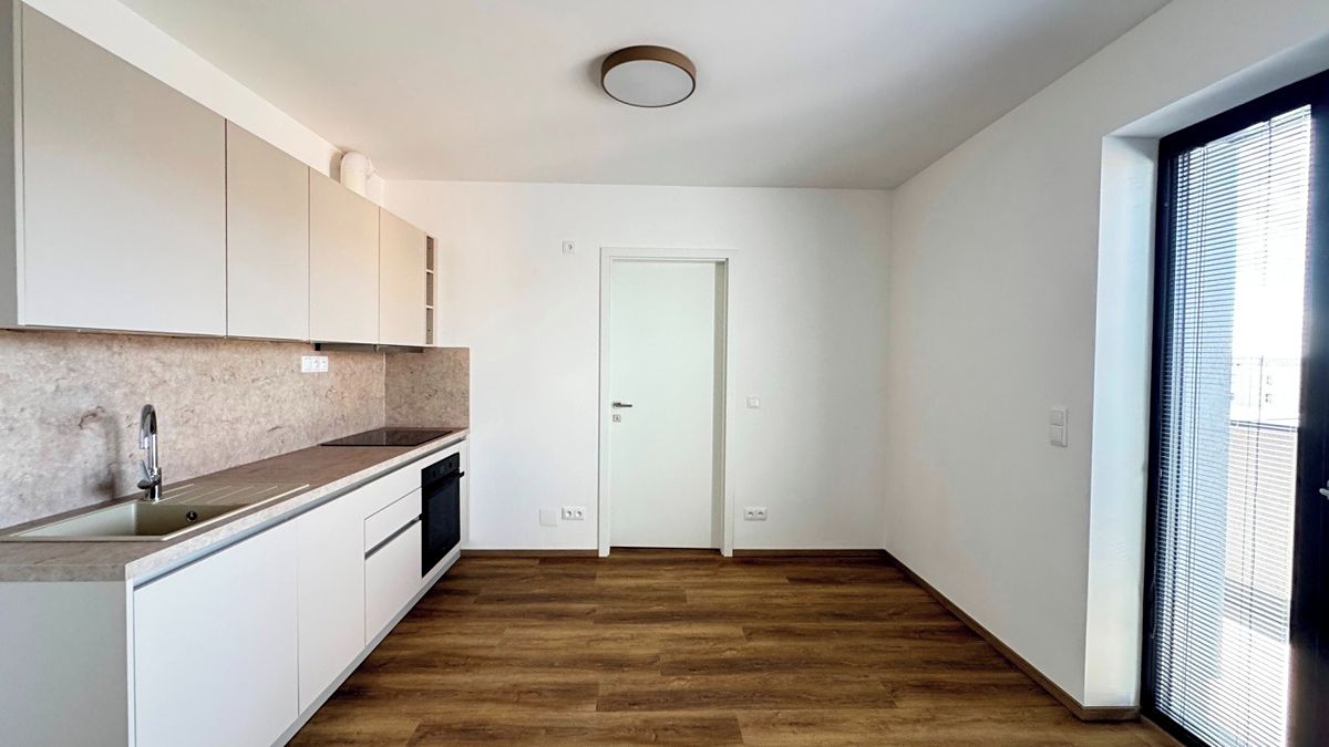 Pronájem bytu 2+kk 44 m² – fotografie 5