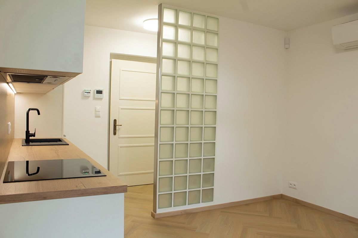Pronájem bytu 2+kk 39 m² – fotografie 4