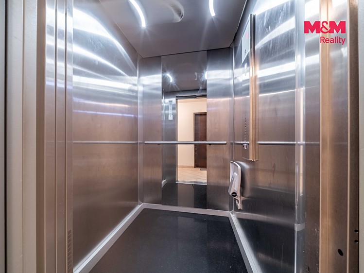 Квартира 3+kk на продаж, 79 м² (24 з 30)