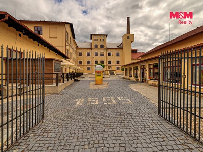 Комерційне приміщення на продаж, 8 700 м² (3 з 30)