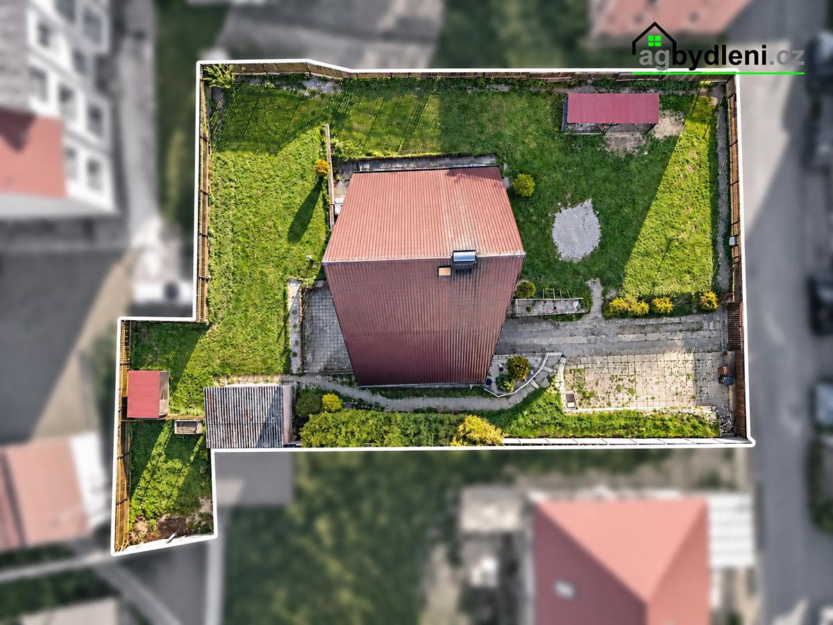 Prodej rodinného domu 282 m², pozemek 1117 m² – fotografie 5