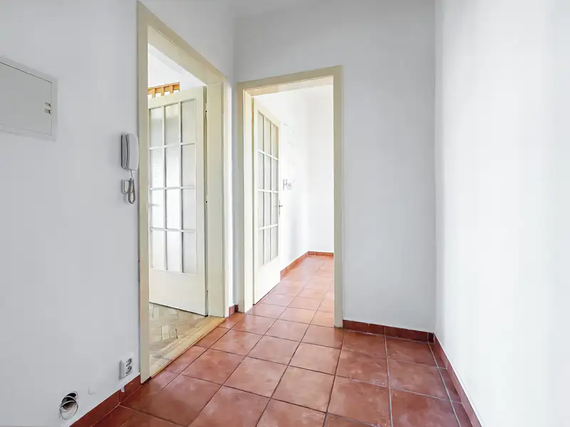 Prodej bytu 1+1 57 m², Praha – náhled fotky 3