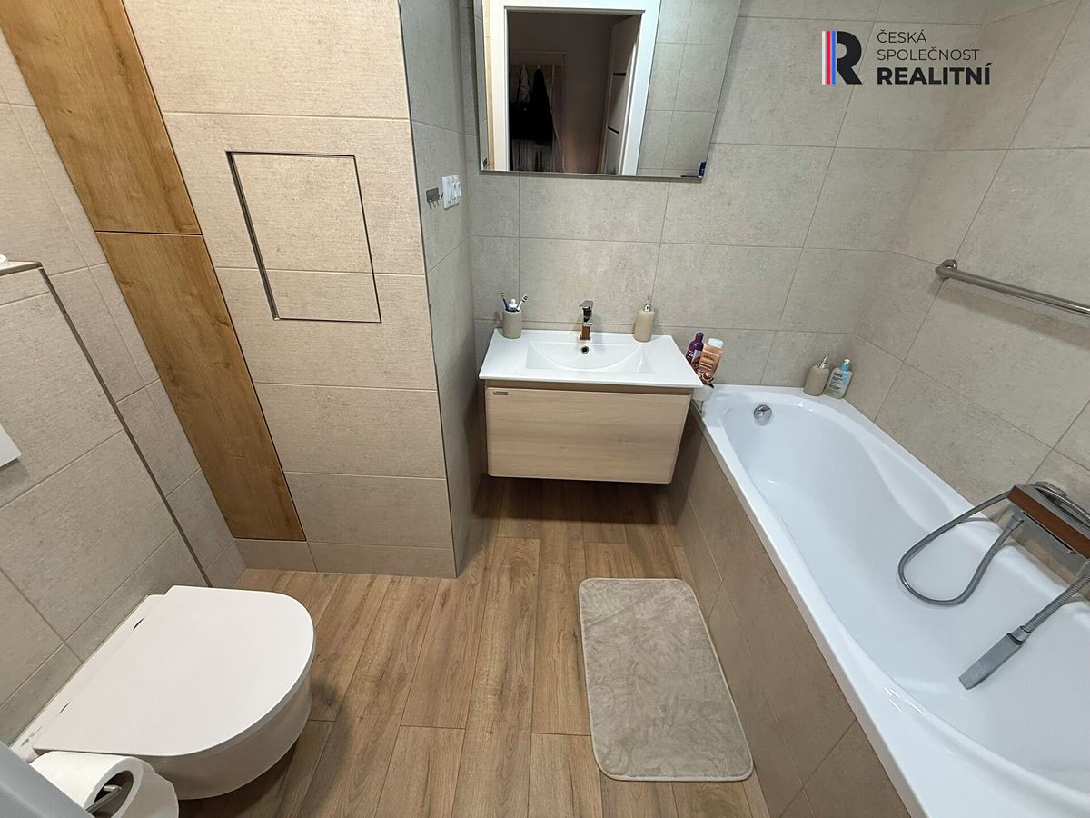 Pronájem bytu 3+1 73 m² – fotografie 2