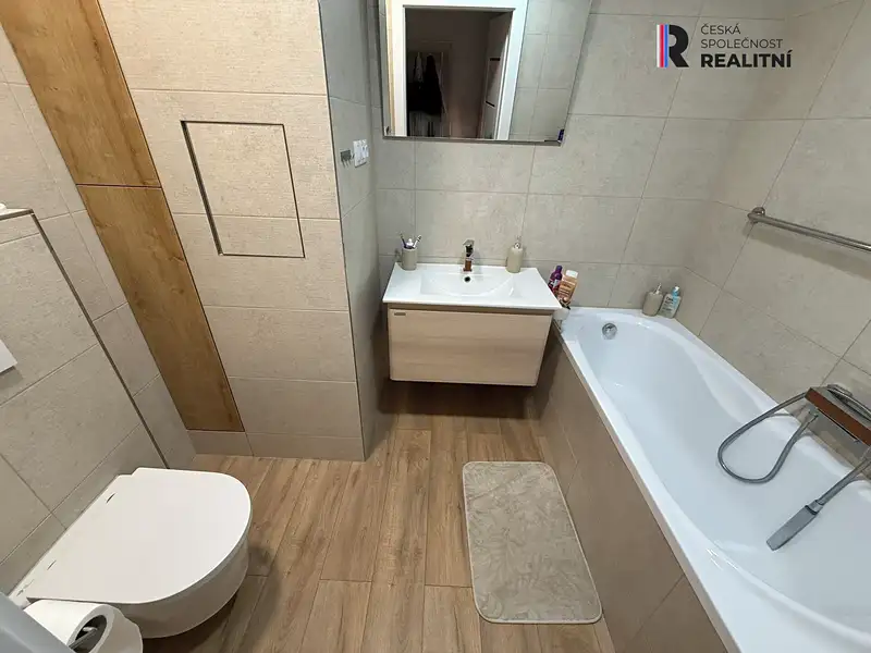 Pronájem bytu 3+1 73 m², Sokolov – náhled fotky 2