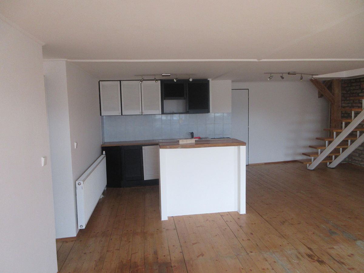 Pronájem bytu 4+kk 150 m² – fotografie 2