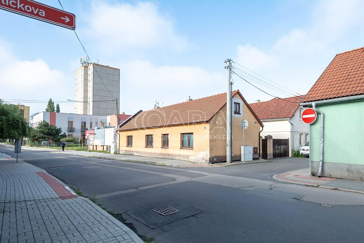 Prodej rodinného domu 86 m², pozemek 183 m² – fotografie 4