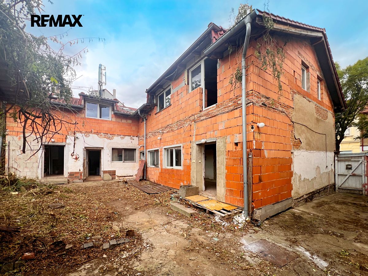 Prodej stavebního pozemku 849 m² – fotografie 5