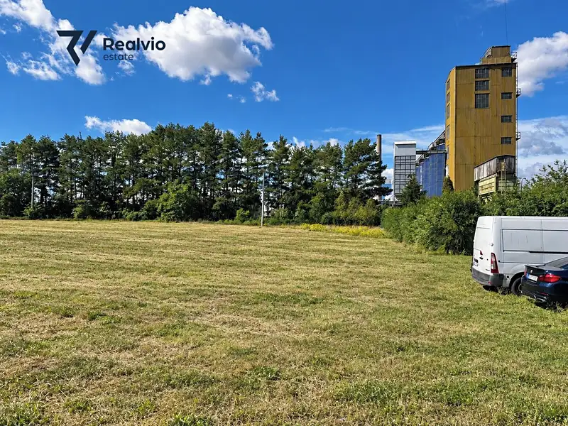 Pronájem zahrady 899 m², Slavkov u Brna – náhled fotky 2