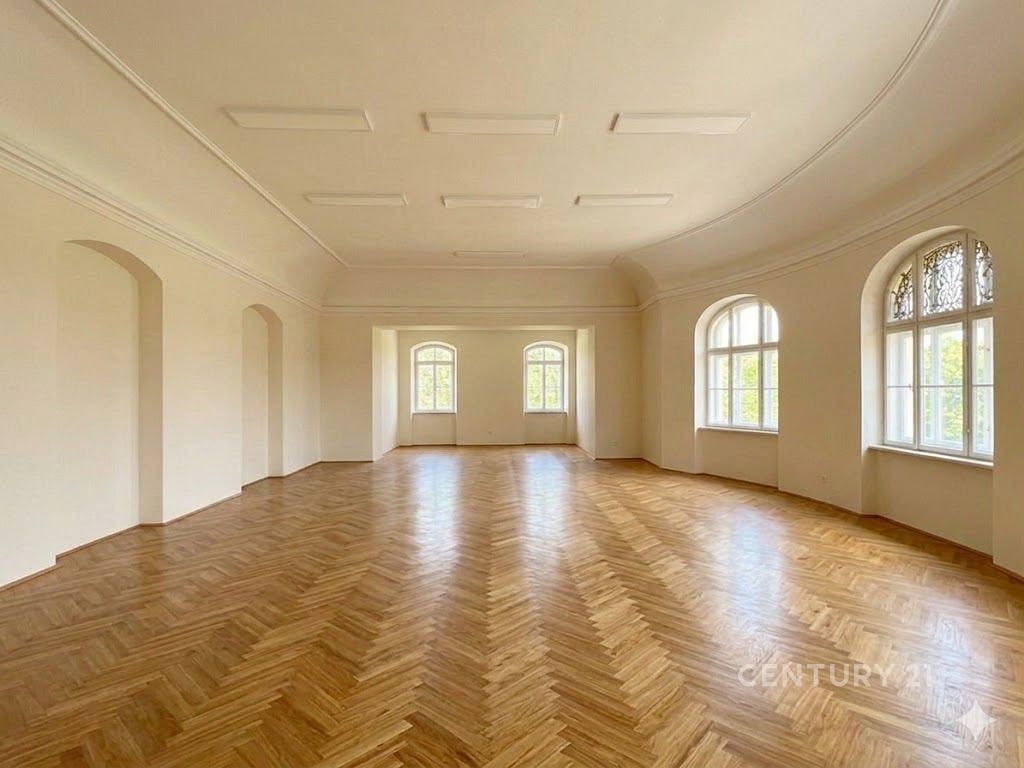 Prodej komerční nemovitosti 500 m² – fotografie 2