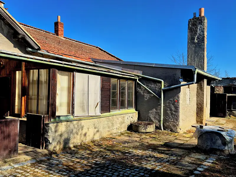 Prodej rodinného domu 316 m², pozemek 909 m², Bohuňovice – náhled fotky 2