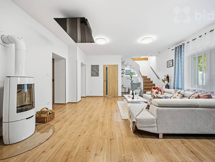 Prodej domu, 210 m² (7 z 26)