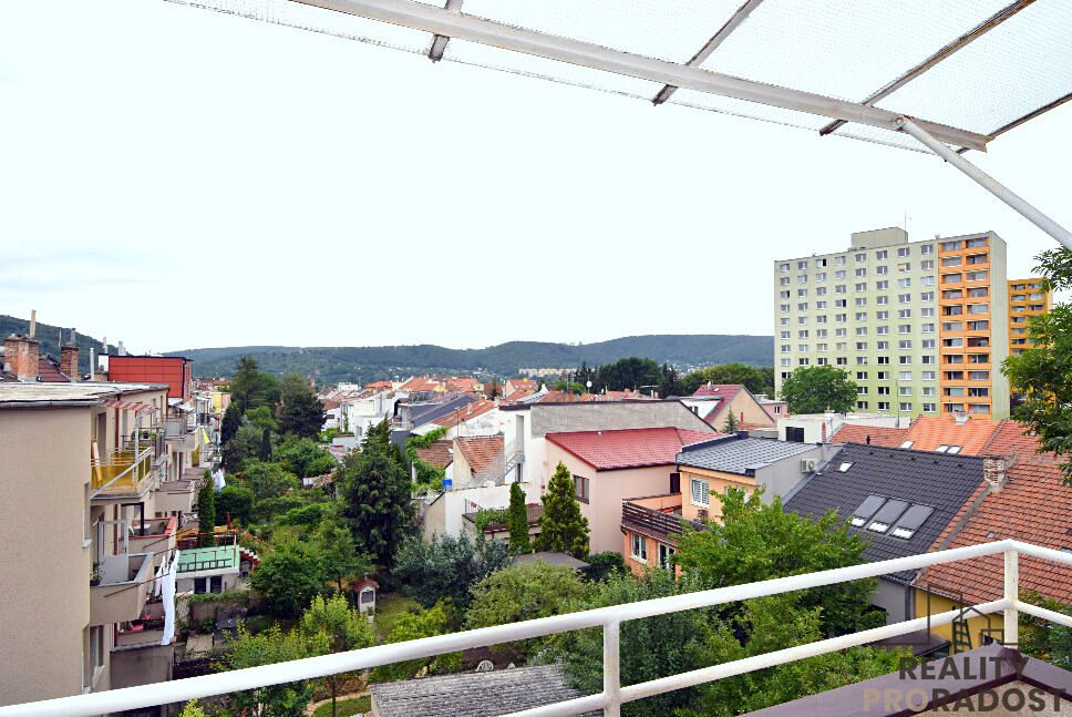 Pronájem bytu 1+kk 45 m²
