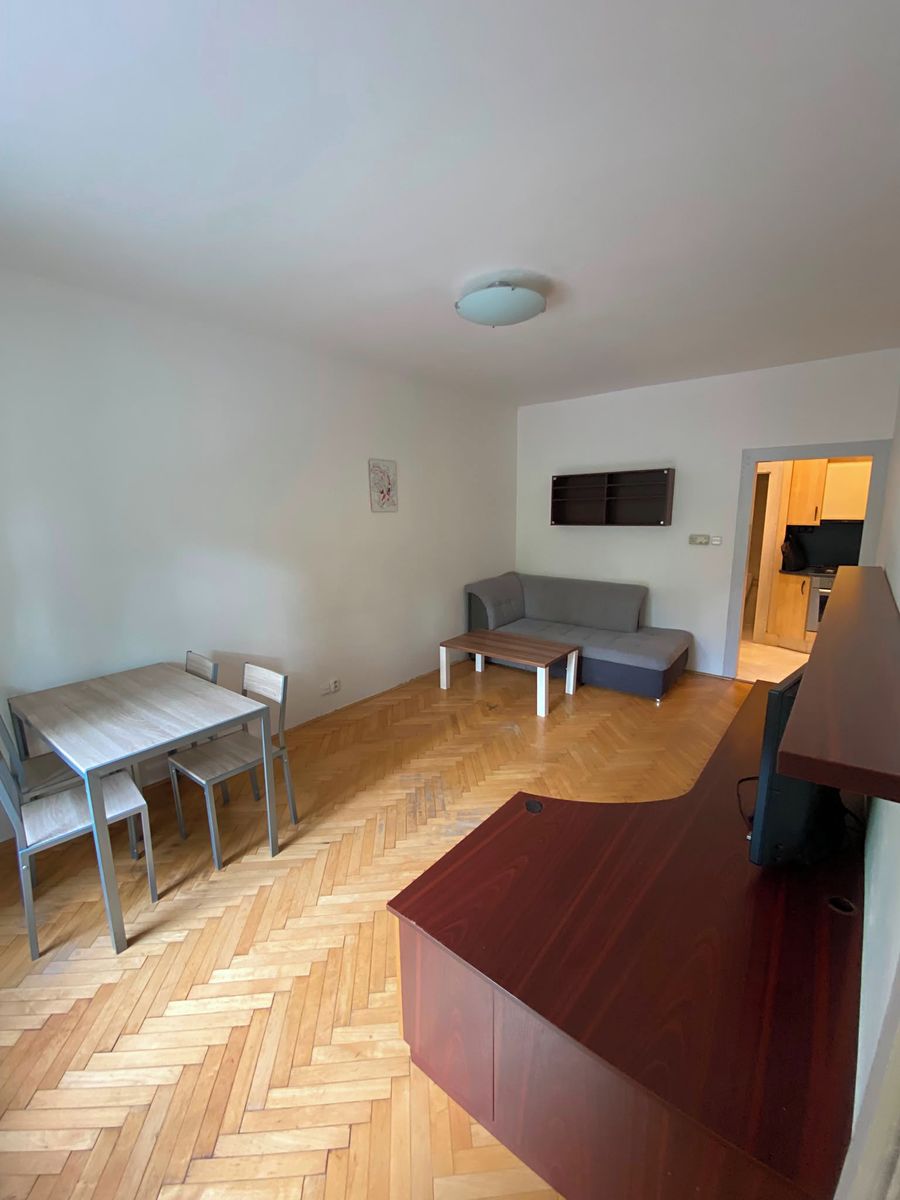 Pronájem bytu 2+1 48 m² – fotografie 4