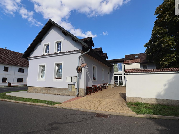 Prodej komerčního prostoru, 607 m² (57 z 60)