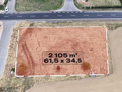 Prodej komerčního pozemku 2105 m²