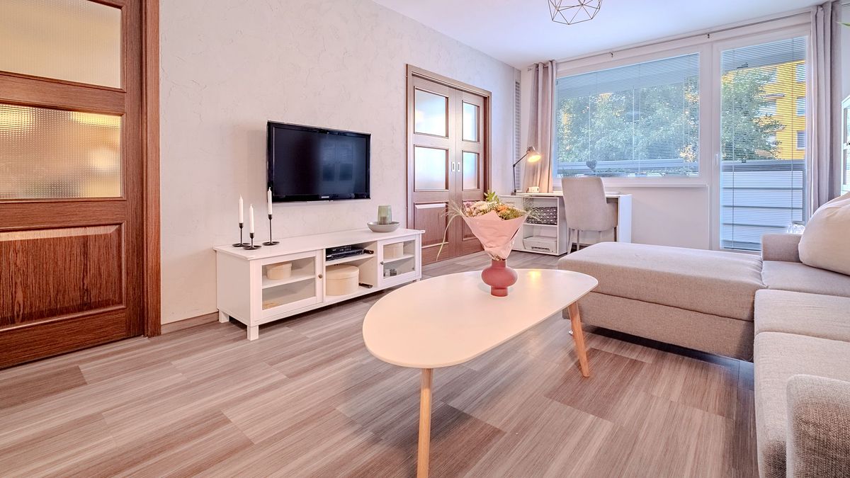Pronájem bytu 3+1 70 m² – fotografie 3