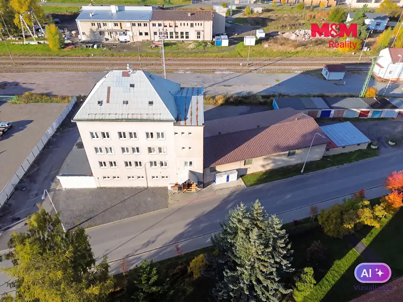 Prodej výrobní haly, prostoru 660 m², Polička – náhled fotky 3