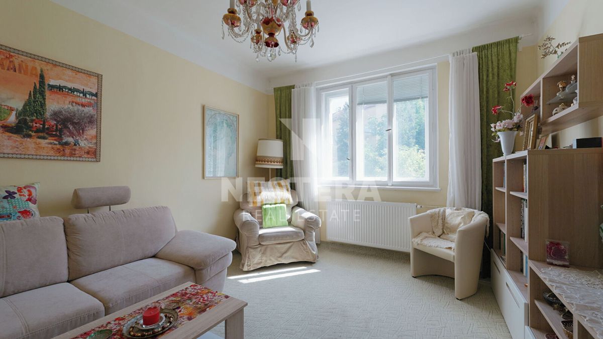 Prodej rodinného domu 195 m², pozemek 146 m² – fotografie 4