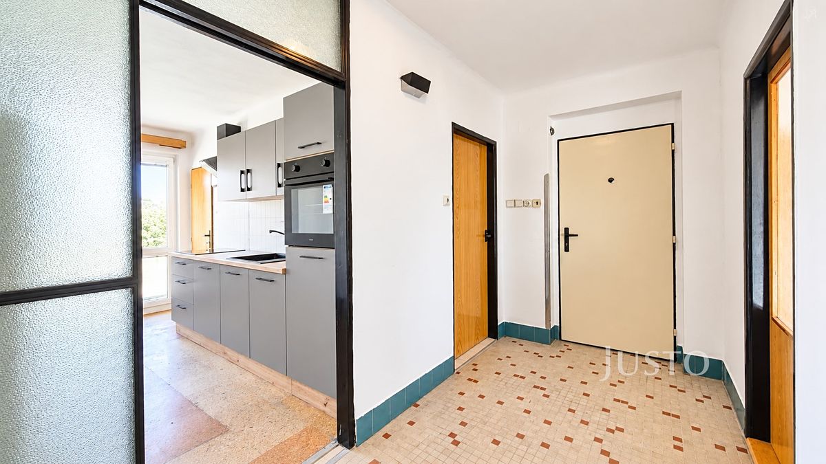 Pronájem bytu 3+1 69 m² – fotografie 5