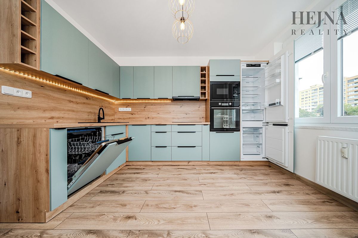 Pronájem bytu 3+1 67 m² – fotografie 2