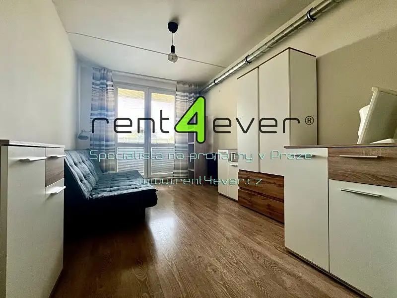 Pronájem bytu 1+kk 23 m², Praha – náhled fotky 1