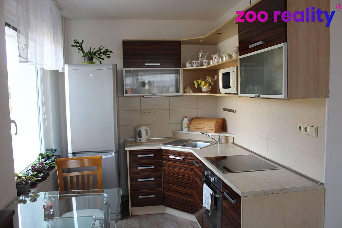 Pronájem bytu 2+kk 40 m² – fotografie 2