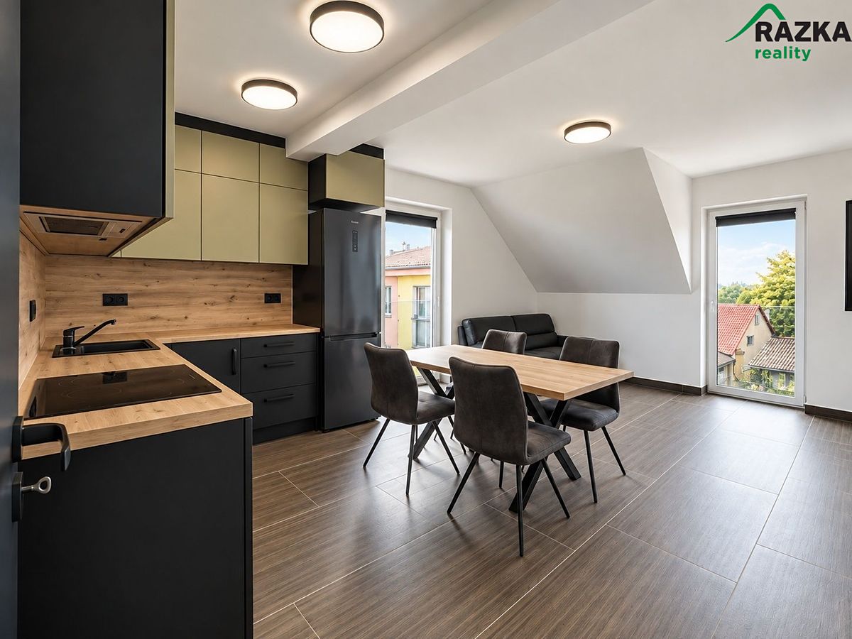 Pronájem bytu 2+kk 50 m² – fotografie 2