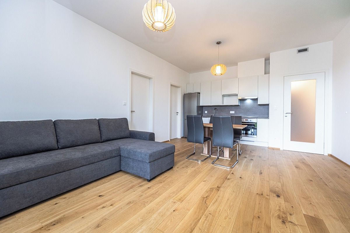 Pronájem bytu 2+kk 59 m² – fotografie 4
