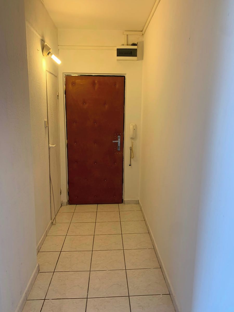 Pronájem bytu 2+1 60 m² – fotografie 2