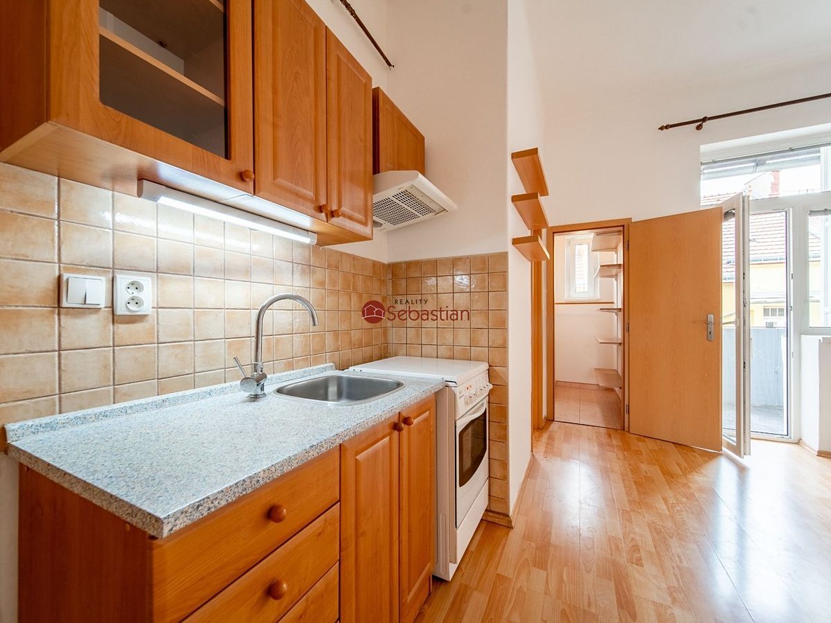 Pronájem bytu 2+kk 59 m² – fotografie 3